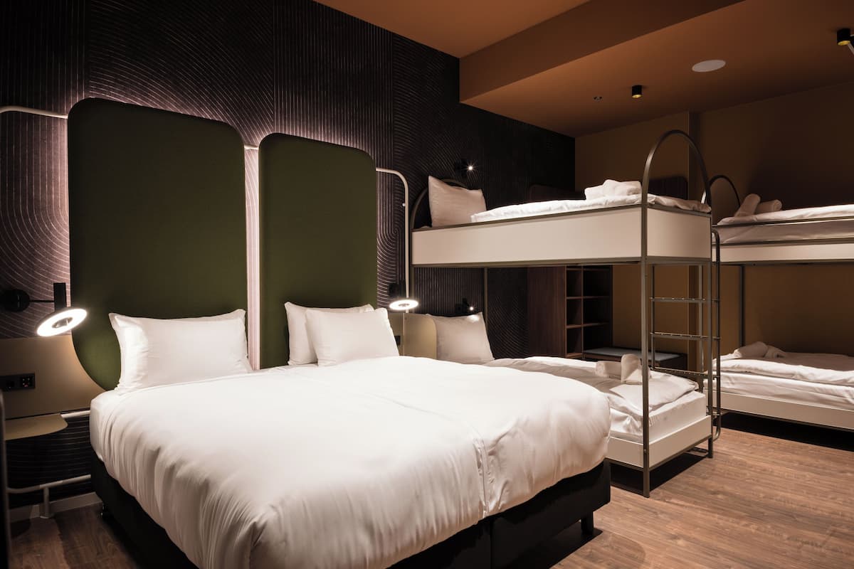Blackout curtains, free WiFi, bed sheets
