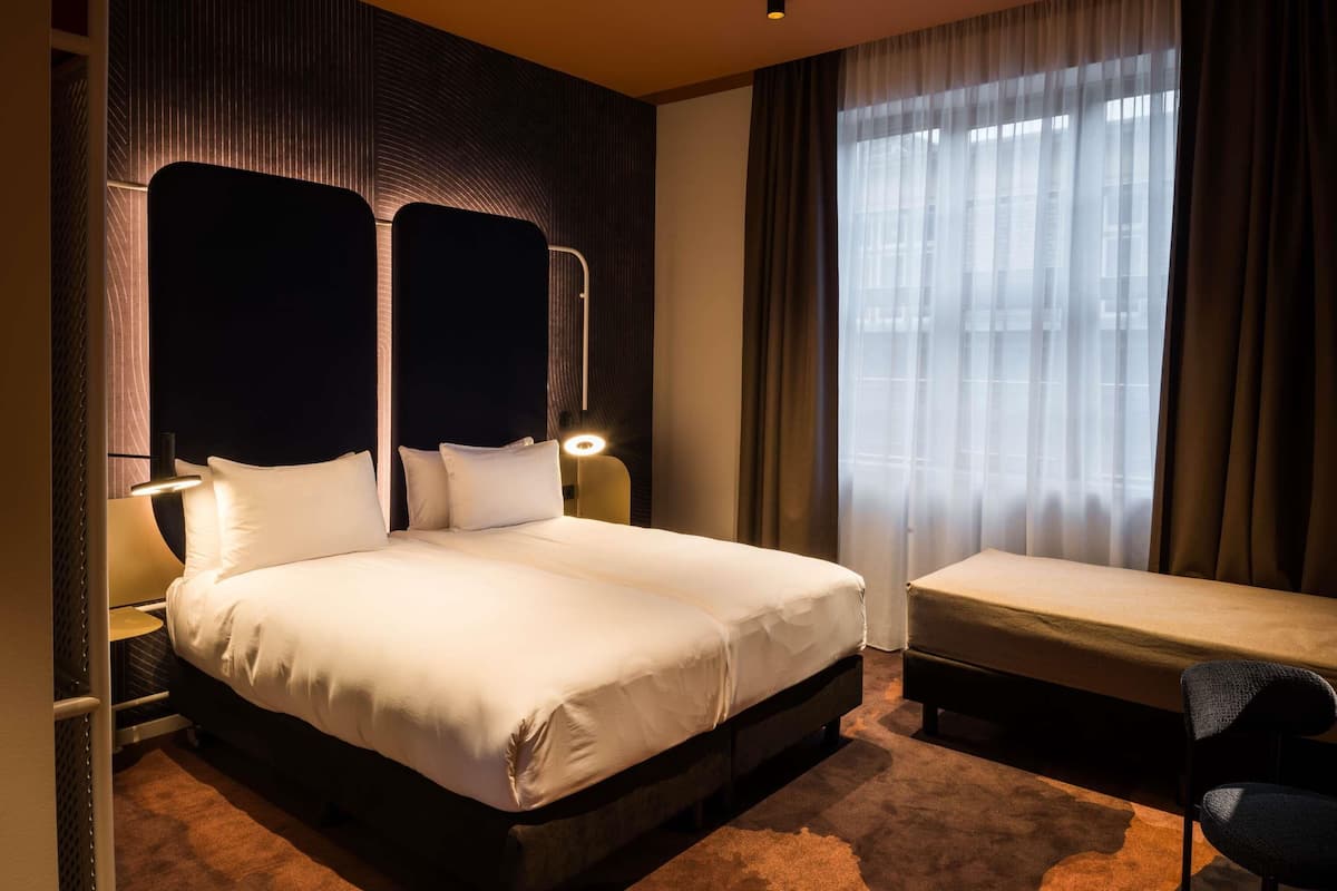 Deluxe Room, 1 Double Bed with Sofa bed | Blackout drapes, free WiFi, bed sheets