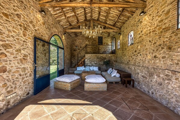 Interior - Villa 'Romana Restaurada Entre' with Mountain View, Private Pool and Wi-Fi (Girona)