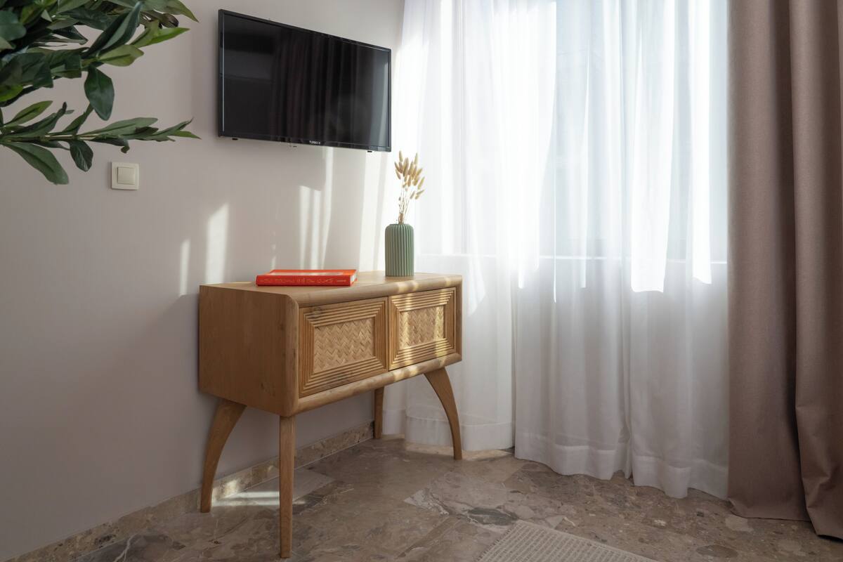 Premium Double Room, Balcony | In-room safe, free WiFi