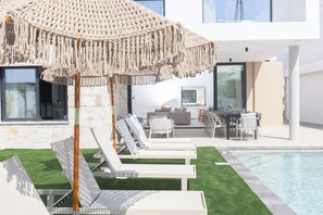 Villa, 5 Bedrooms, Private Pool, Garden View | Terrace/patio