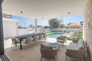 Villa, 5 chambres, piscine privée, vue jardin | Restauration extérieure