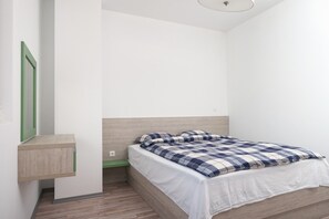 House, Multiple Bedrooms, Private Pool, Garden View | 10 bedrooms - Villa Elia Spacious Guest House (Polygyros)