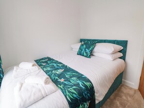 3 bedrooms, individually decorated, individually furnished, free WiFi