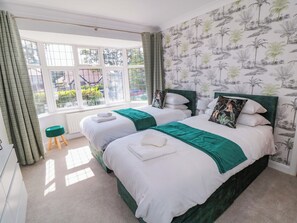 3 bedrooms, individually decorated, individually furnished, free WiFi