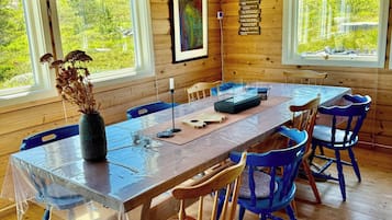 Cabin, 5 Bedrooms, Smoking, Patio | Dining room