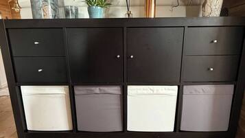 Cabin, 5 Bedrooms, Smoking, Patio | Hallway