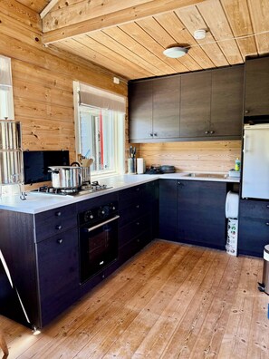 Huisje, 5 slaapkamers, roken, terras | Interieur