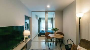 Shared Dormitory, 1 Bedroom, Balcony | Living room