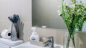Shared Dormitory, 1 Bedroom, Balcony | Bathroom - Room-tc Contel at Bts Samrong (Samut Prakan)