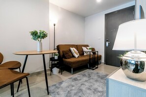 Gemeinsamer Schlafsaal, 1 Schlafzimmer, Balkon | Wohnbereich