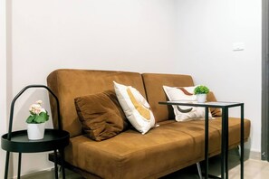 Shared Dormitory, 1 Bedroom, Balcony | Living area