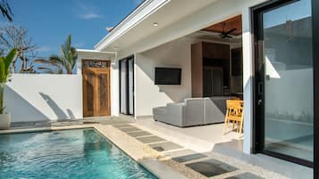 Private pool