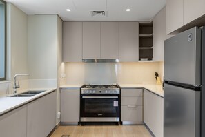 Fridge, microwave, oven, dishwasher