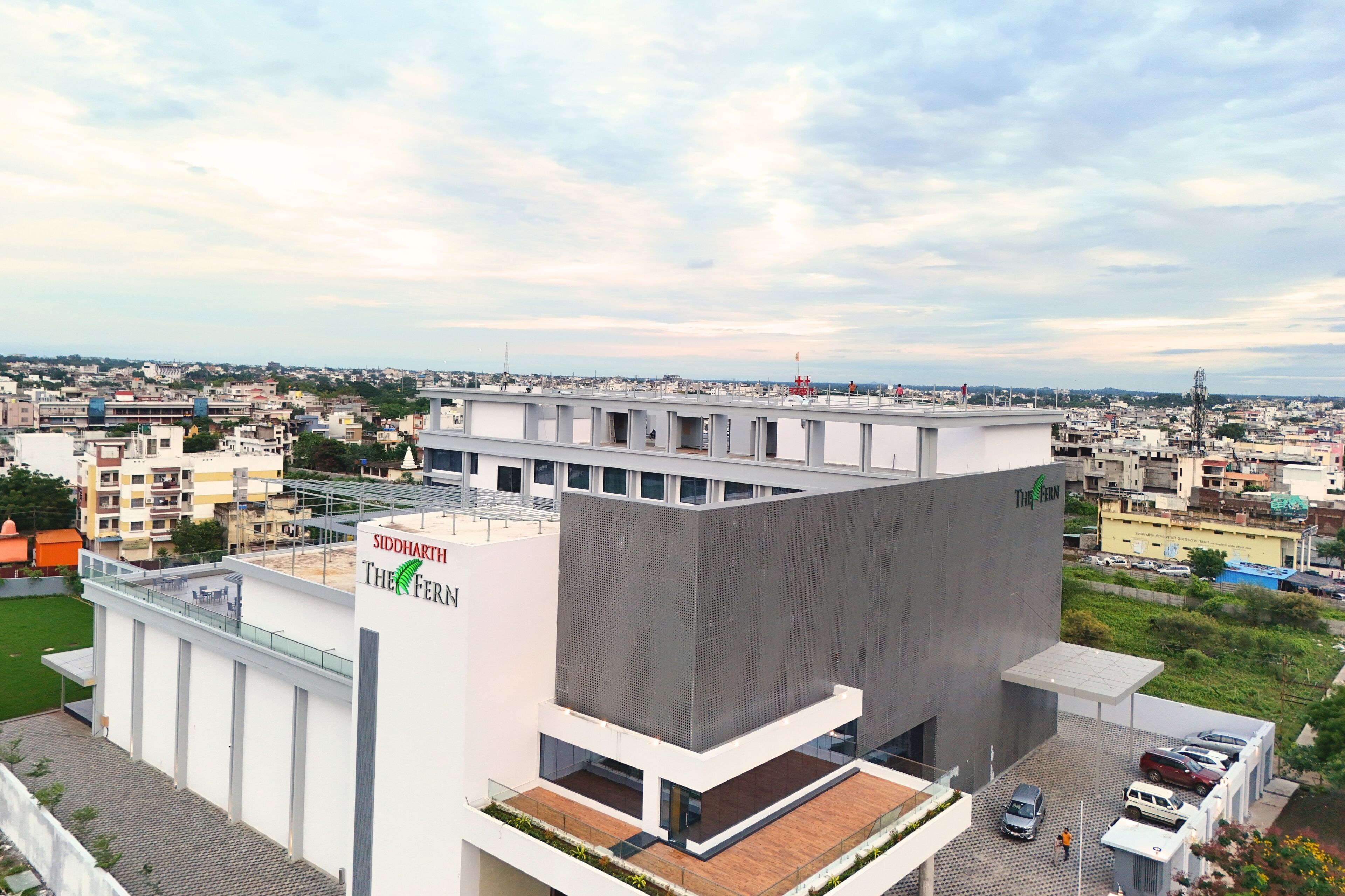 المنشأة من الخارج