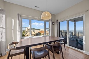 Dining - Steps to Beach Access, 4 Bedrooms w/ King Suite, Fenced Yard, Pup Friendly (North Topsail Beach)