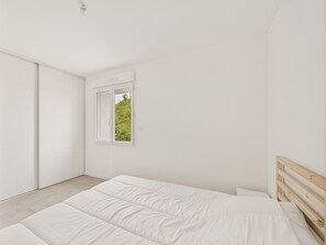 1 bedroom, iron/ironing board, free WiFi