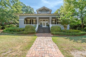 Exterior - Pet-Friendly I 12 min to Ft Benning I Outdoor Bar (Columbus)