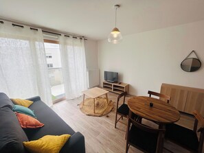 Apartment, Accessible | 1 bedroom - L Chap e Champenoise Terrasse (Reims)