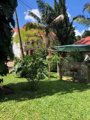 Classic Apartment, Garden View | Garden view