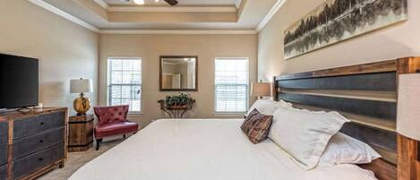 4 bedrooms, desk, iron/ironing board, travel cot