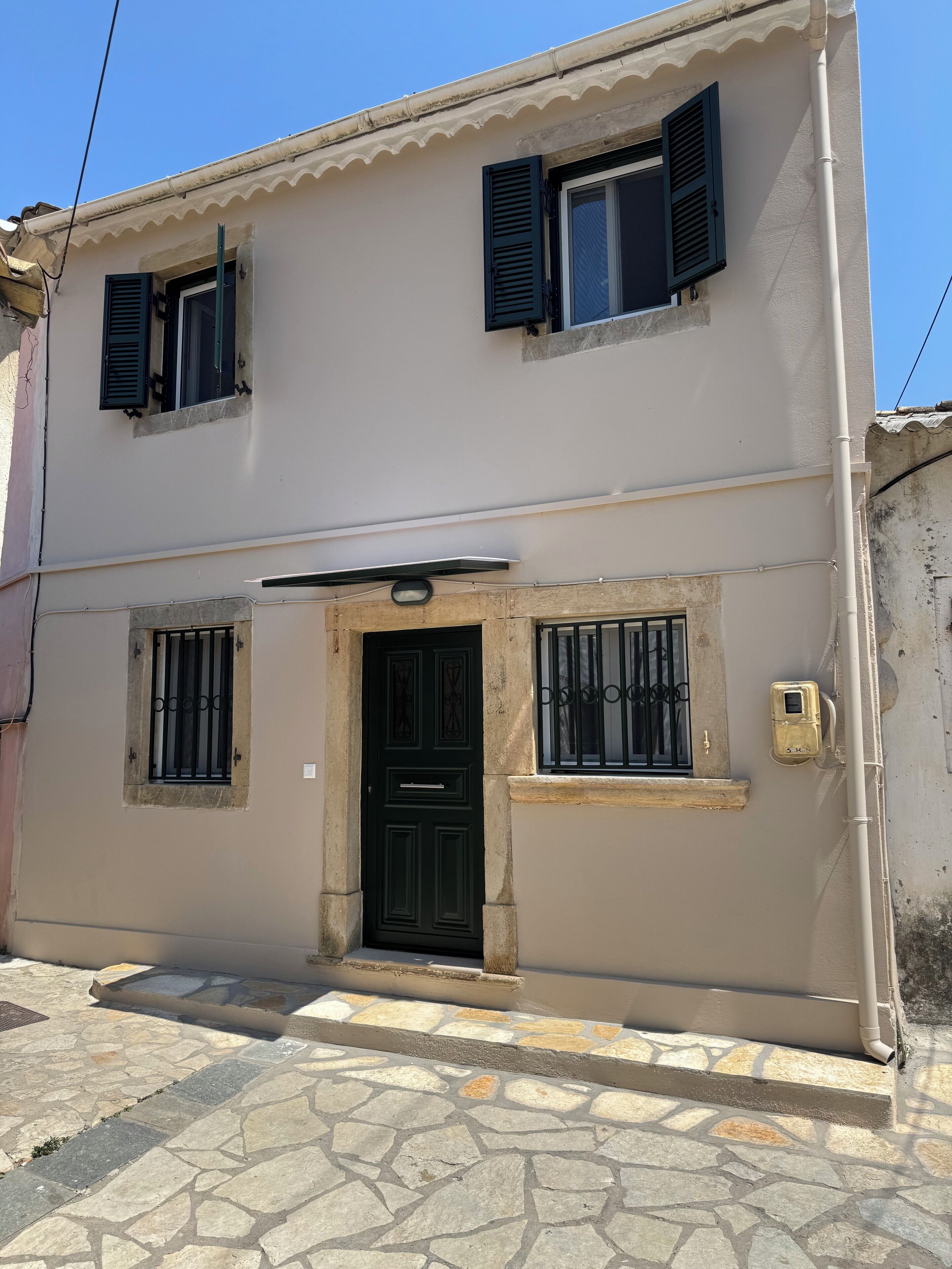 Fachada de la propiedad