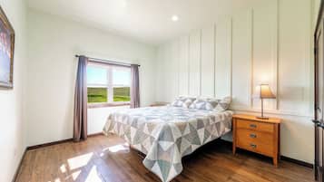 2 dormitorios, escritorio, tabla de planchar con plancha y wifi