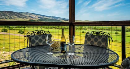 Rachael's Place | Views, Adventures, Deluxe Stay