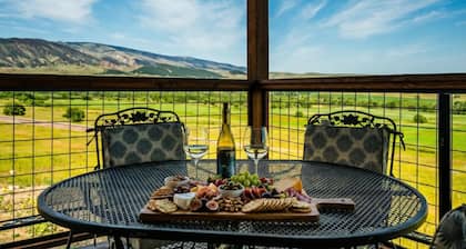 Rachael's Place | Mountain Views, Adventure Base