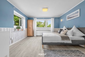 3 chambres, fer et planche à repasser, lit parapluie, Wi-Fi gratuit