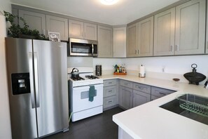 Microwave, oven, stovetop, dishwasher