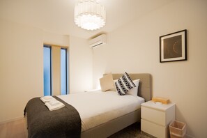 Superior Villa, Non Smoking, Balcony | Living area | 43-inch TV with cable channels - Seiwa Tabitime Senbonminami (Osaka)