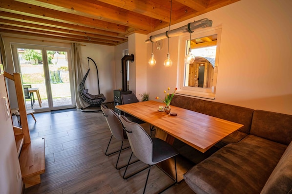 House | Dining
