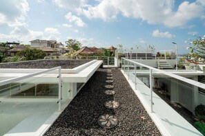 Rooftop terrace - Maestro Bay View Villa (Nusa Dua)