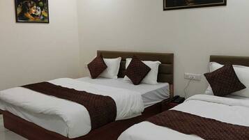 Deluxe Room, City View