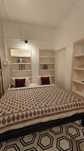 Deluxe Double Room | In-room safe, desk, laptop workspace, blackout curtains