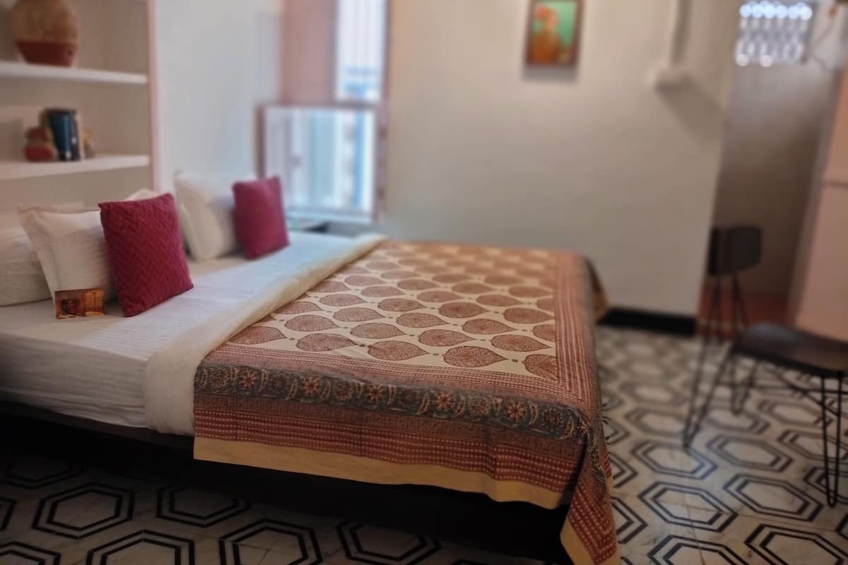 Deluxe Double Room | In-room safe, desk, laptop workspace, blackout drapes