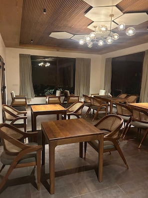 Restaurant - Hillscape Resort (Madikeri)