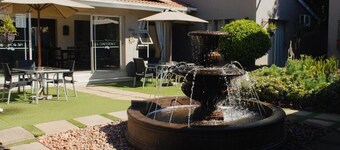 Oaklands inn and Conference centre 