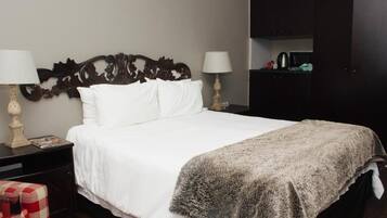 Seprai premium, busa memori, brankas, dan didekorasi berbeda-beda