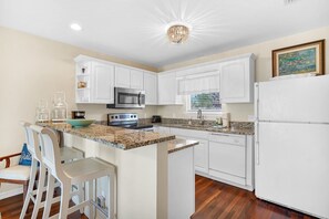 Microwave, dishwasher, coffee/tea maker