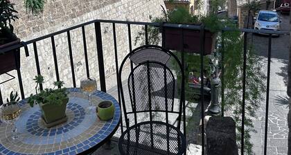 Favor in the village with Jacuzzi