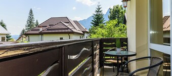 Tranquil 1-bedroom house in Bușteni