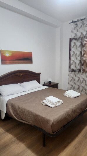 2 bedrooms, WiFi, bed sheets