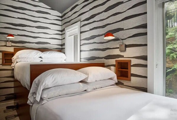 1 habitación, tabla de planchar con plancha, wifi gratis y ropa de cama 