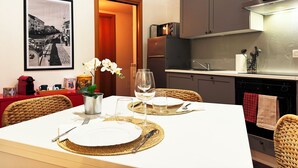 Apartemen, 1 kamar tidur | Ruang makan