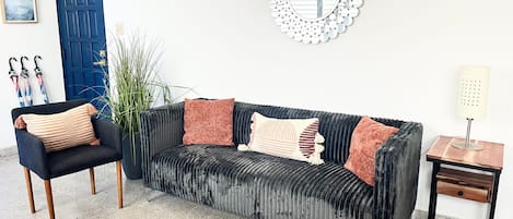 Apartment, Smoking | 3 bedrooms