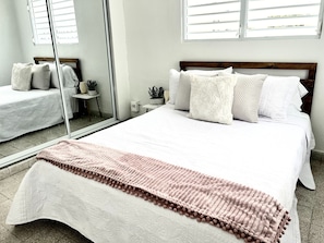 Apartment, Smoking | 3 bedrooms - 3BR 2BA Balconies Hip Lo za Beach Caf s (San Juan)