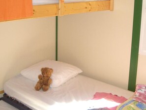 2 bedrooms, free WiFi