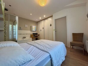 3 bedrooms, free WiFi